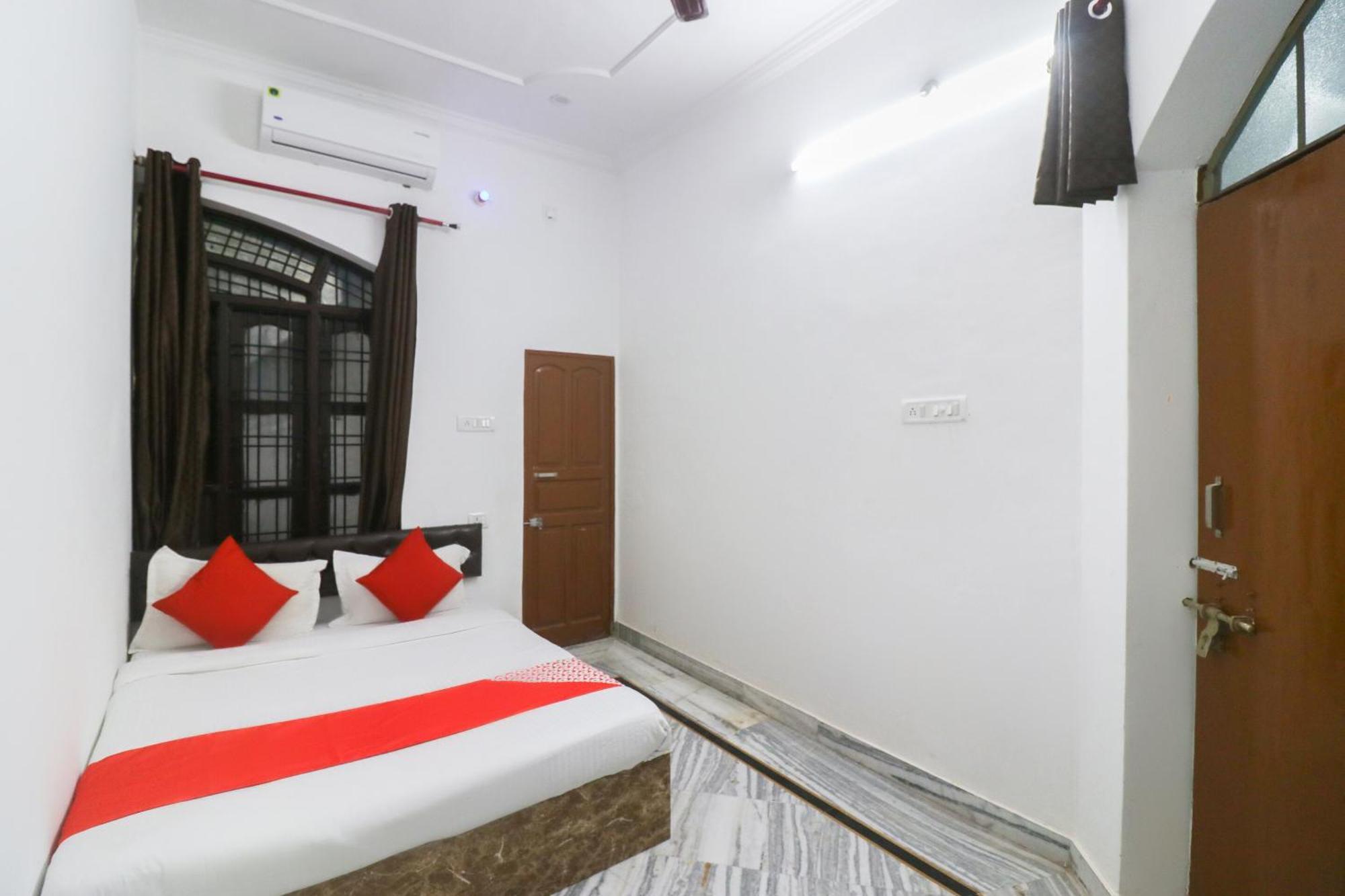 Hotel Flagship Xpress Near Munshi Pulia Metro Station Lucknow