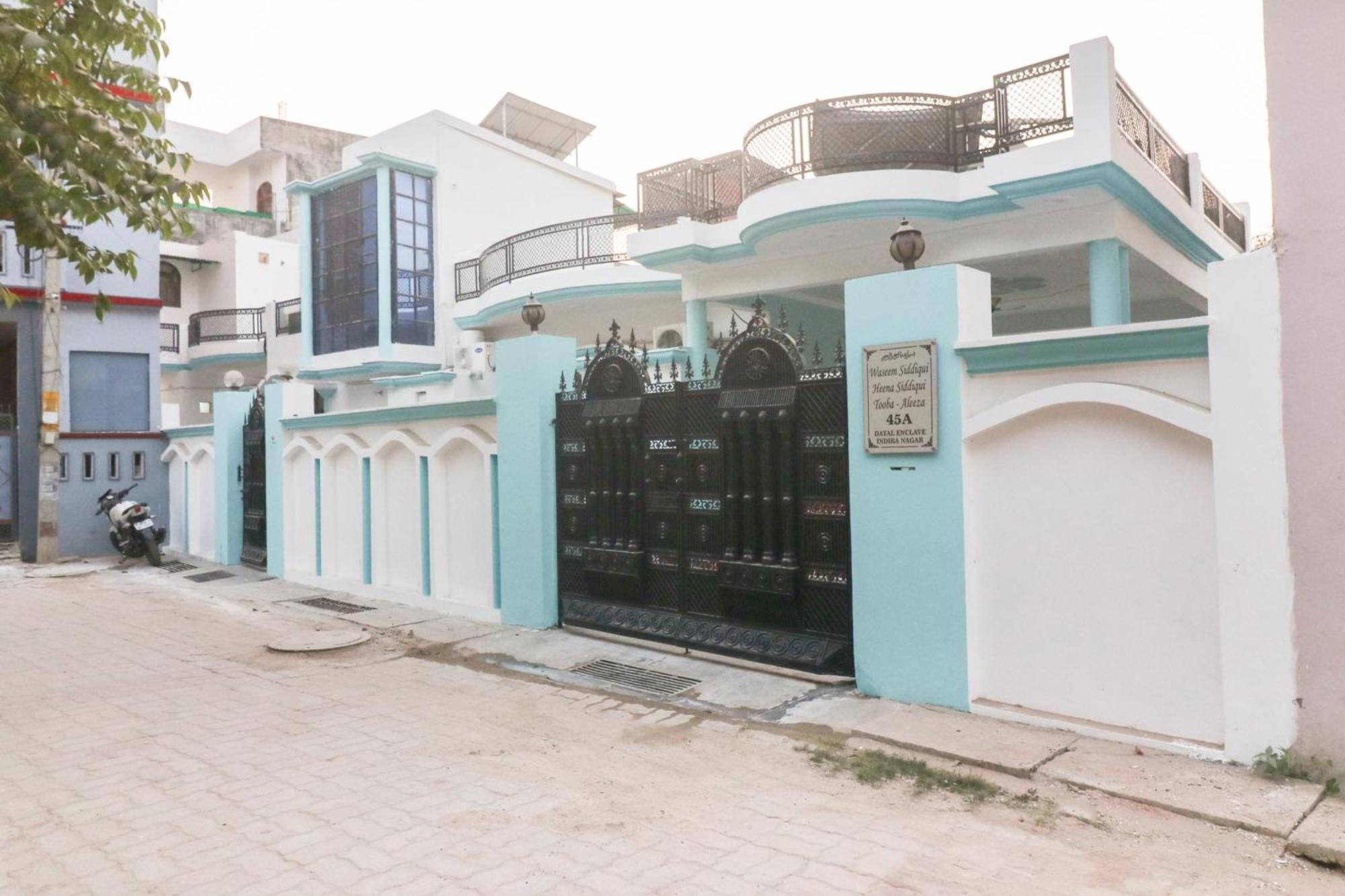 Flagship Xpress Near Munshi Pulia Metro Station Lucknow